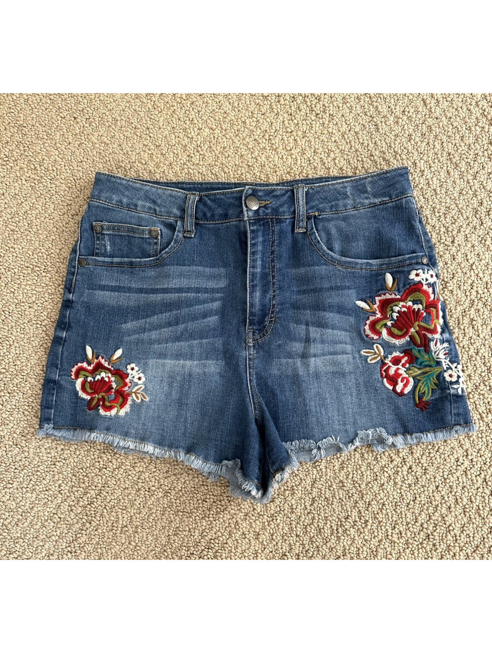 Sun & Shadow Shorts Womens 31 Blue Denim Floral Embroidered Cutoff Frayed Boho